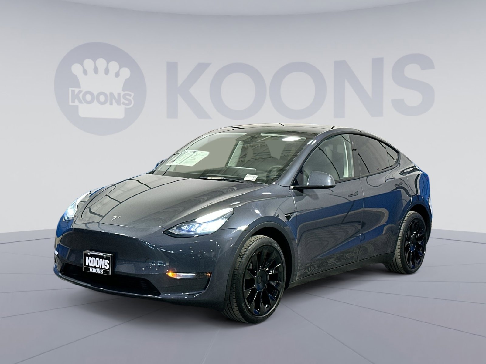 Used 2023 Tesla Model Y Long Range image 1