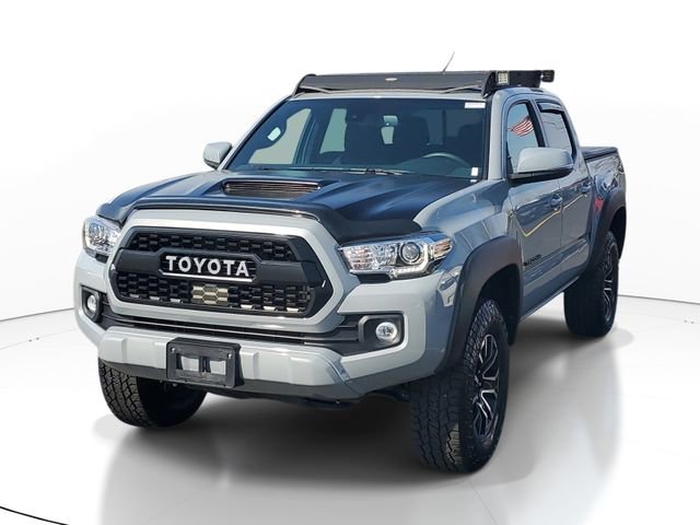 Used 2020 Toyota Tacoma TRD Sport w/ Technology Package AWD/4WD image 2