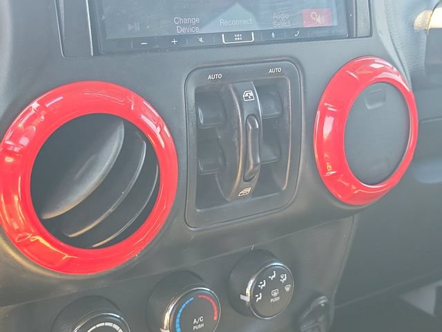 Used 2012 Jeep Wrangler Unlimited Sport AWD/4WD image 13