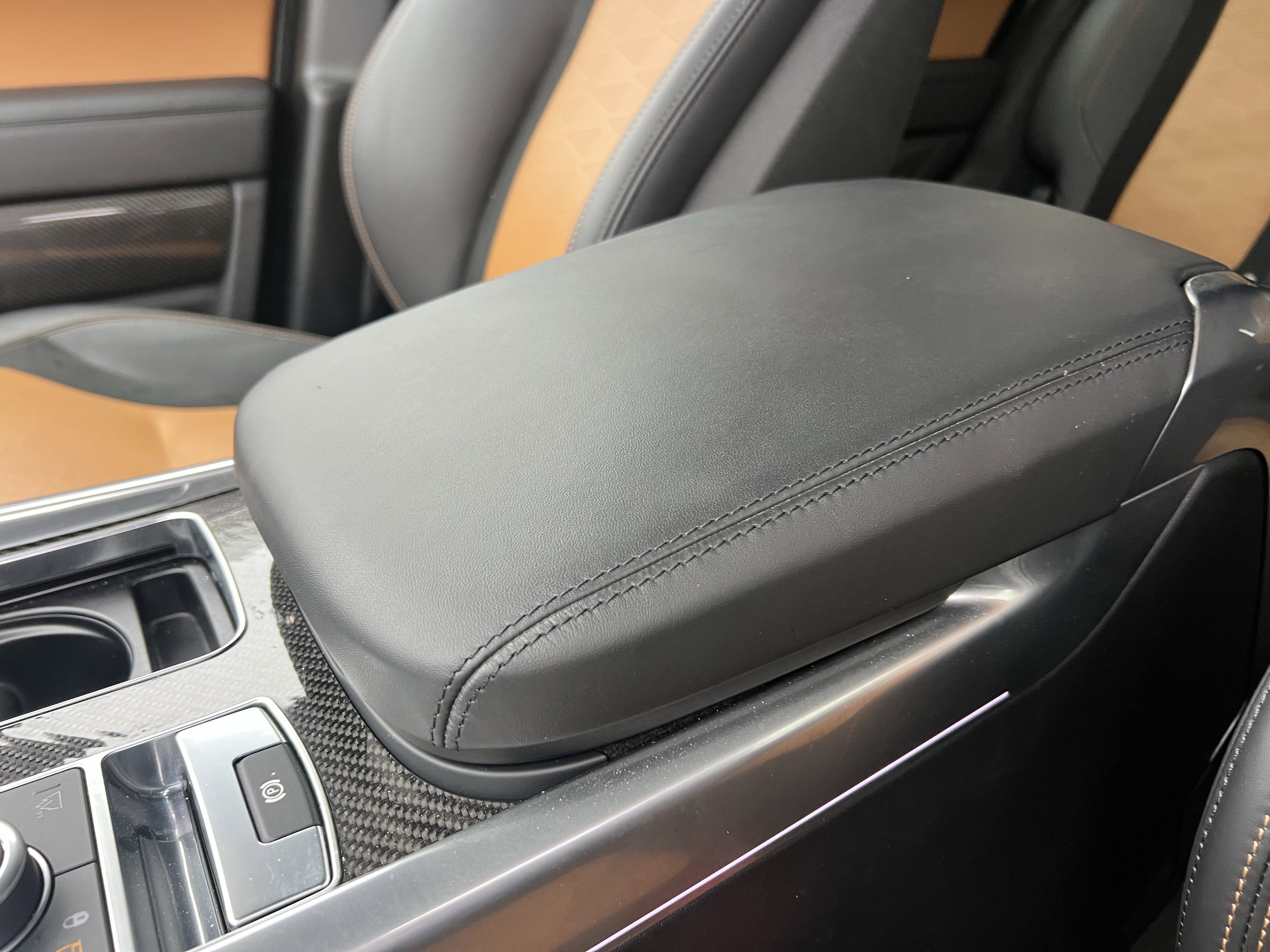 Certified 2022 Land Rover Range Rover Sport SVR image 27