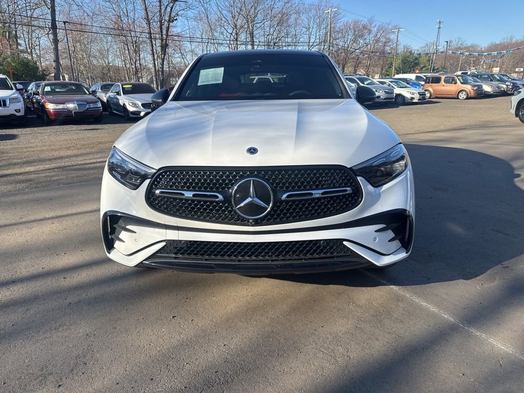Used 2024 Mercedes-Benz GLC 300 4MATIC image 3