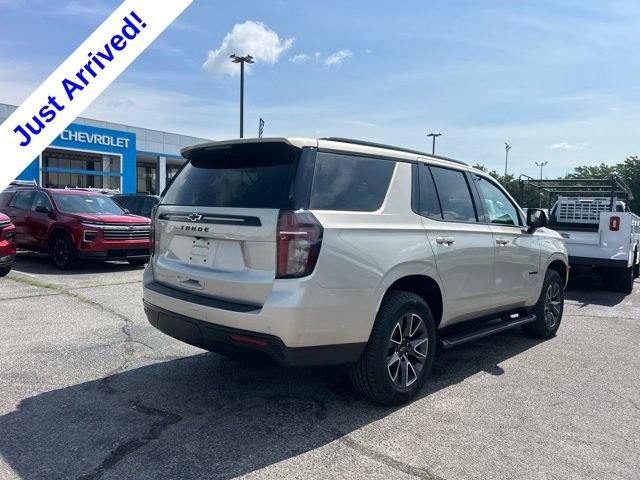 Used 2024 Chevrolet Tahoe Z71 w/ Luxury Package AWD/4WD image 3