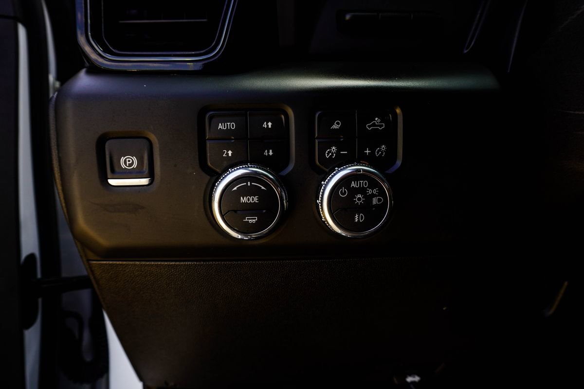 Used 2026 GMC Sierra 2500 AT4X image 31