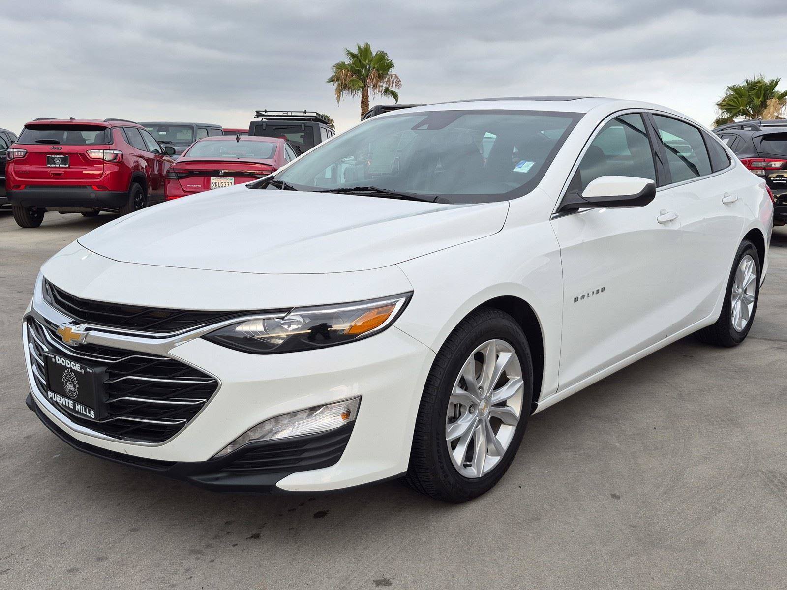 Used 2024 Chevrolet Malibu LT FWD image 3
