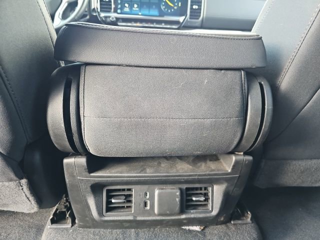 Used 2024 Chevrolet Silverado 1500 LT image 25