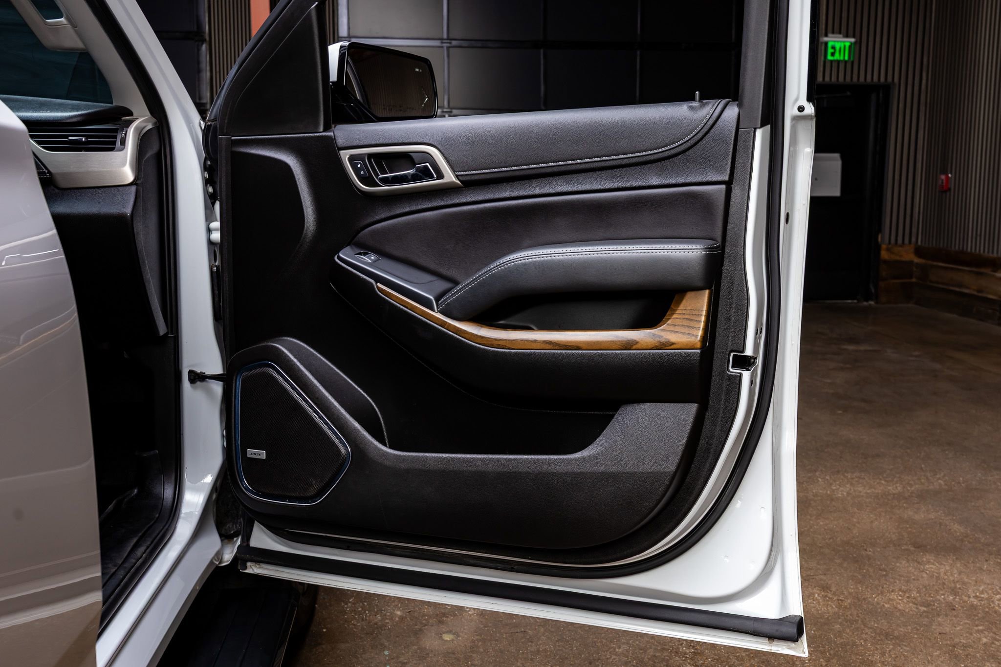 Used 2019 GMC Yukon Denali w/ Denali Ultimate Package image 34