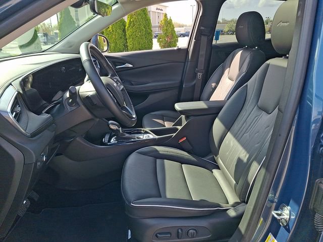 Used 2024 Buick Encore GX Avenir w/ Avenir Technology Package image 14