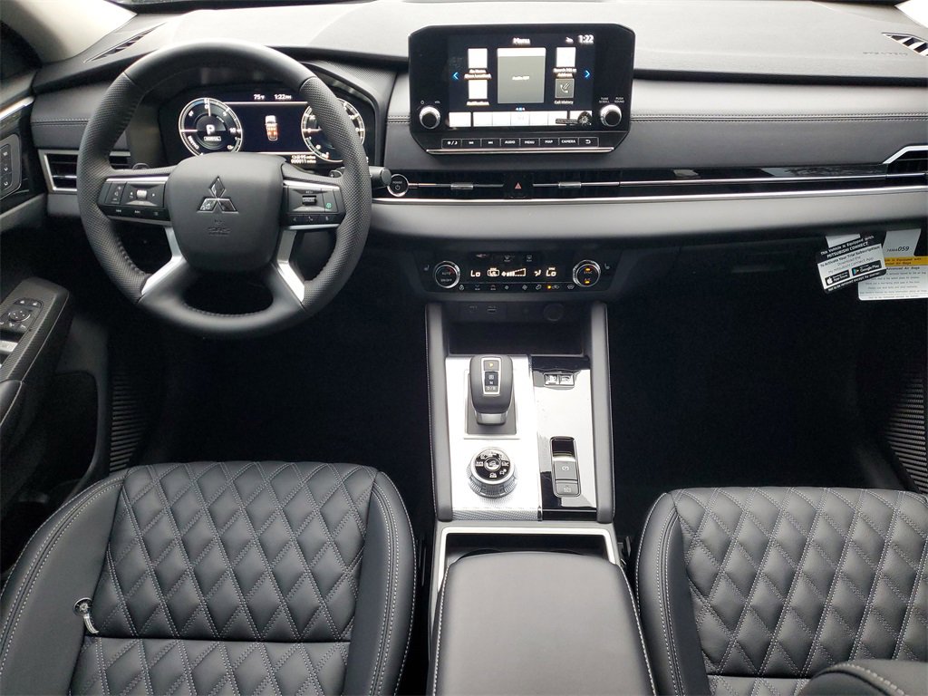 New 2025 Mitsubishi Outlander SEL image 8