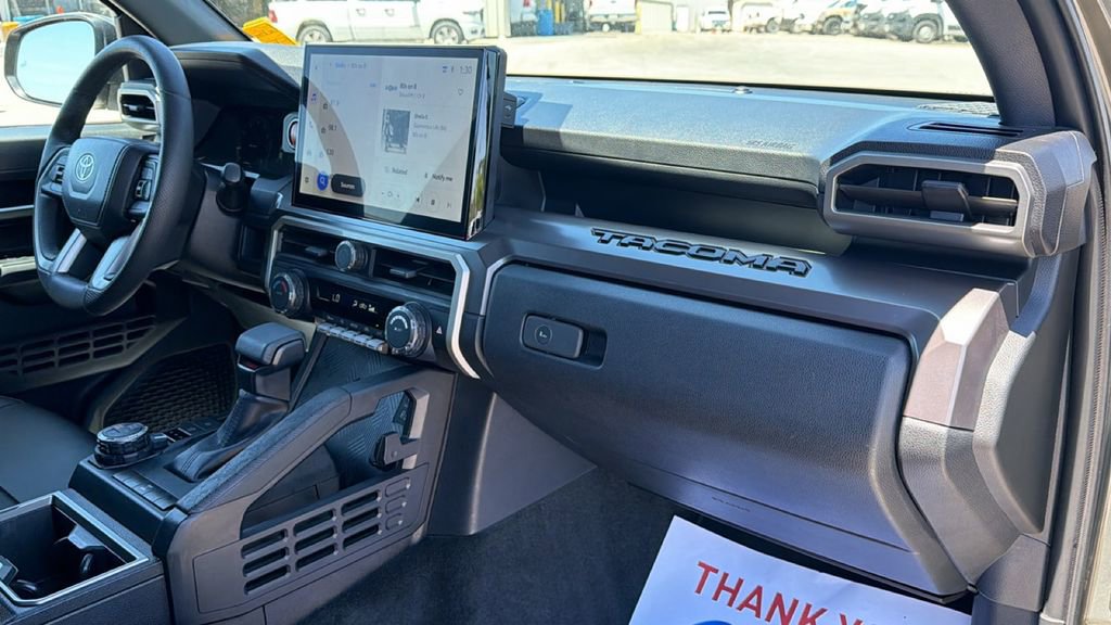 Used 2025 Toyota Tacoma TRD Off-Road image 29