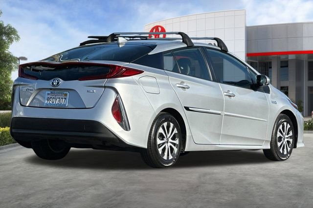 Certified 2022 Toyota Prius Prime XLE image 5