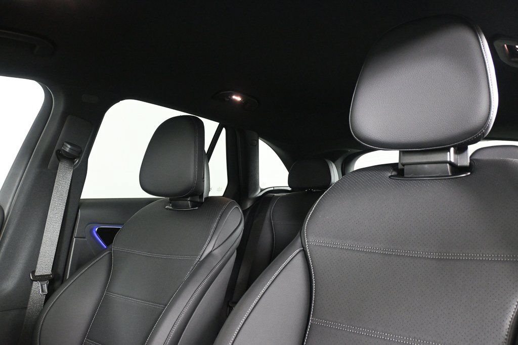 New 2025 Mercedes-Benz GLC 300 4MATIC image 5