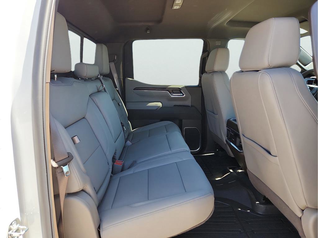 New 2026 GMC Sierra 1500 SLT image 19