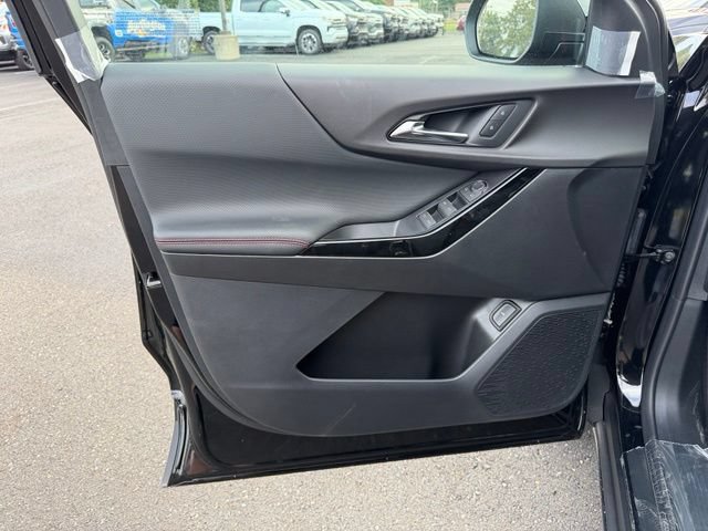 New 2027 Chevrolet Equinox RS w/ LPO, Floor Liner Package FWD image 17