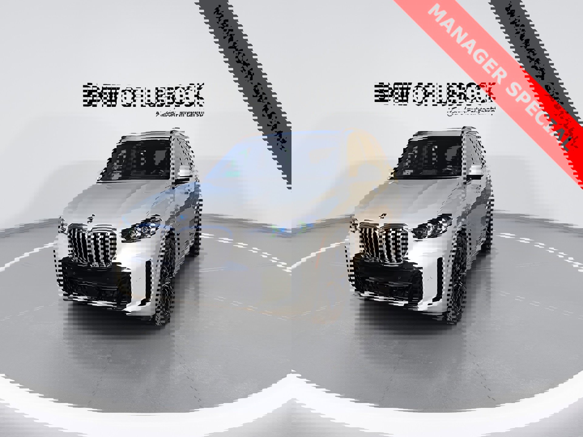 Used 2026 BMW X5 xDrive50e w/ M Sport Package image 4