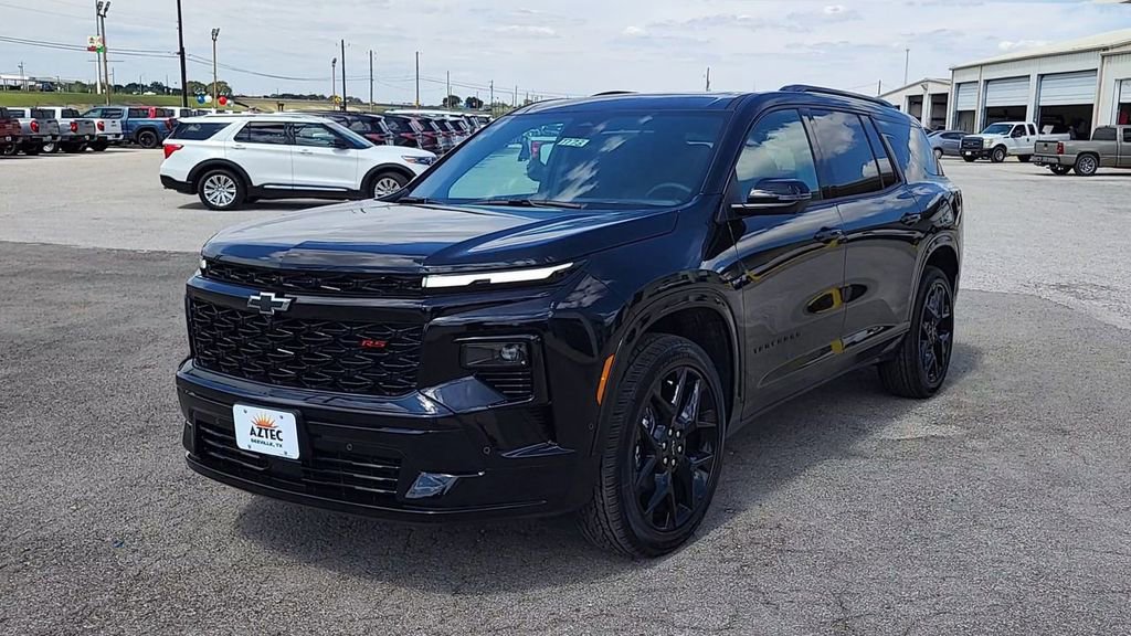 New 2026 Chevrolet Traverse RS w/ LPO, Floor Liner Package image 3