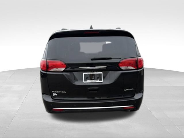 Used 2019 Chrysler Pacifica Limited FWD image 4