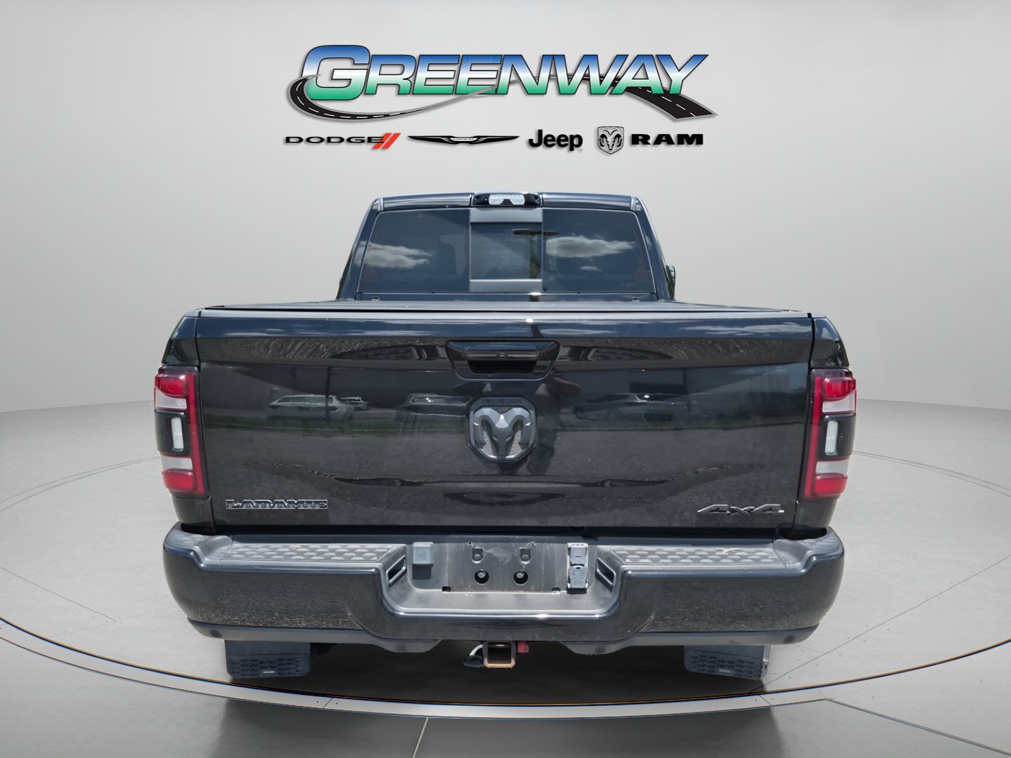 Used 2022 RAM 2500 Laramie w/ Night Edition AWD/4WD image 2