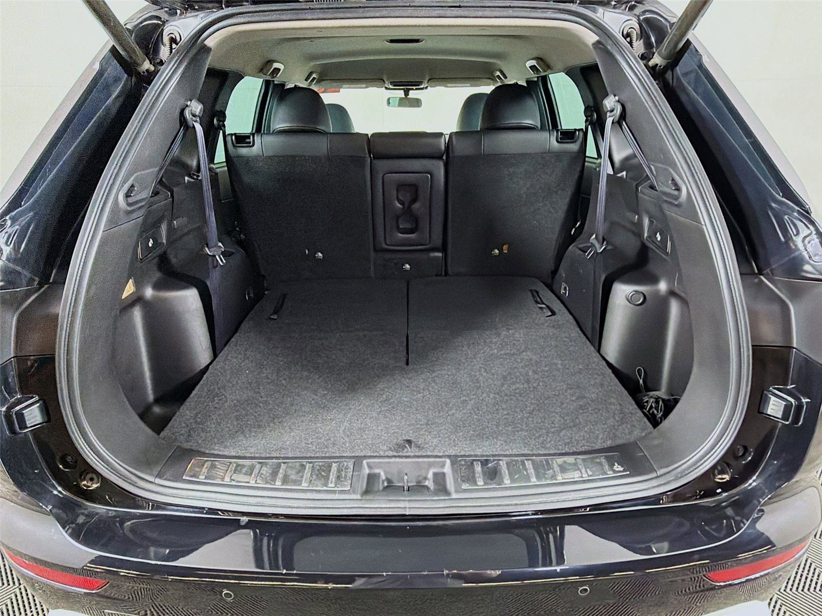 Used 2023 Mitsubishi Outlander SE image 26