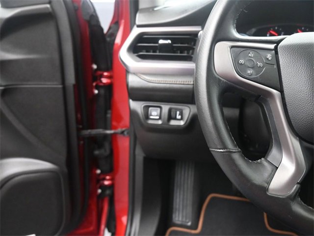 Used 2022 GMC Acadia AT4 image 28