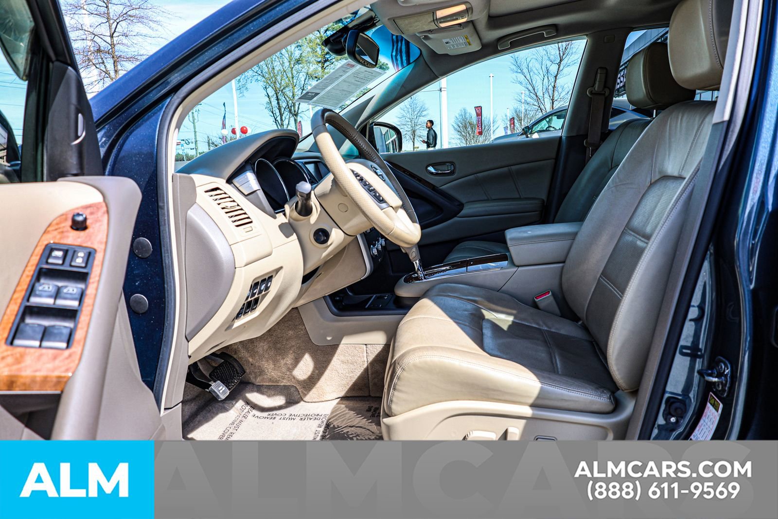 Used 2014 Nissan Murano LE w/ Platinum Edition Package image 12