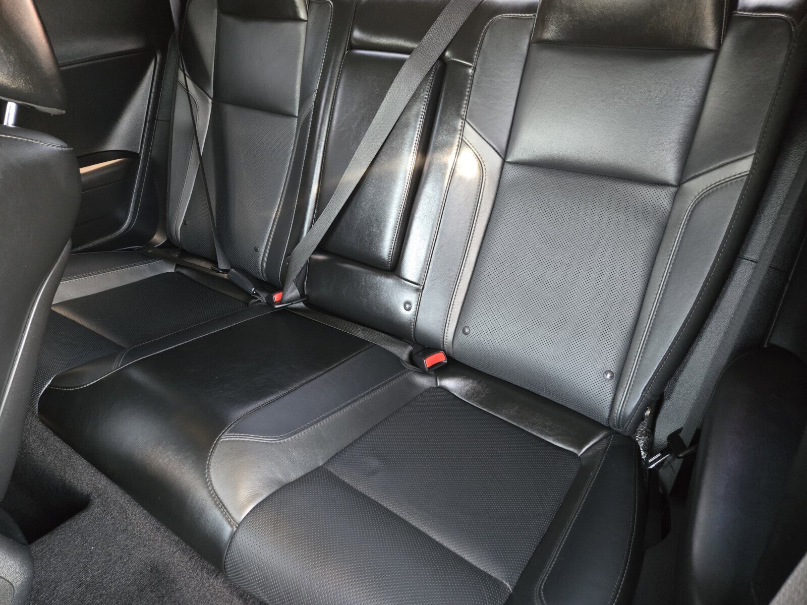 Used 2018 Dodge Challenger SXT Plus RWD image 8