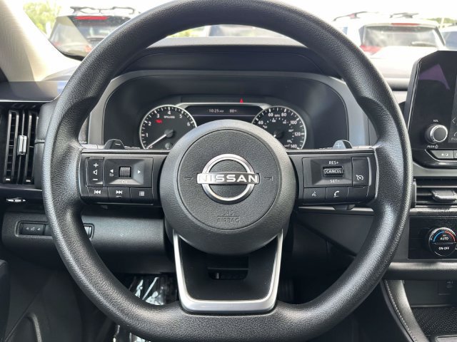 Used 2024 Nissan Pathfinder S AWD/4WD image 22