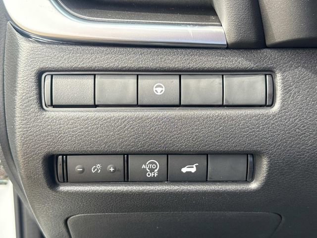 New 2026 Nissan Rogue SV FWD image 22