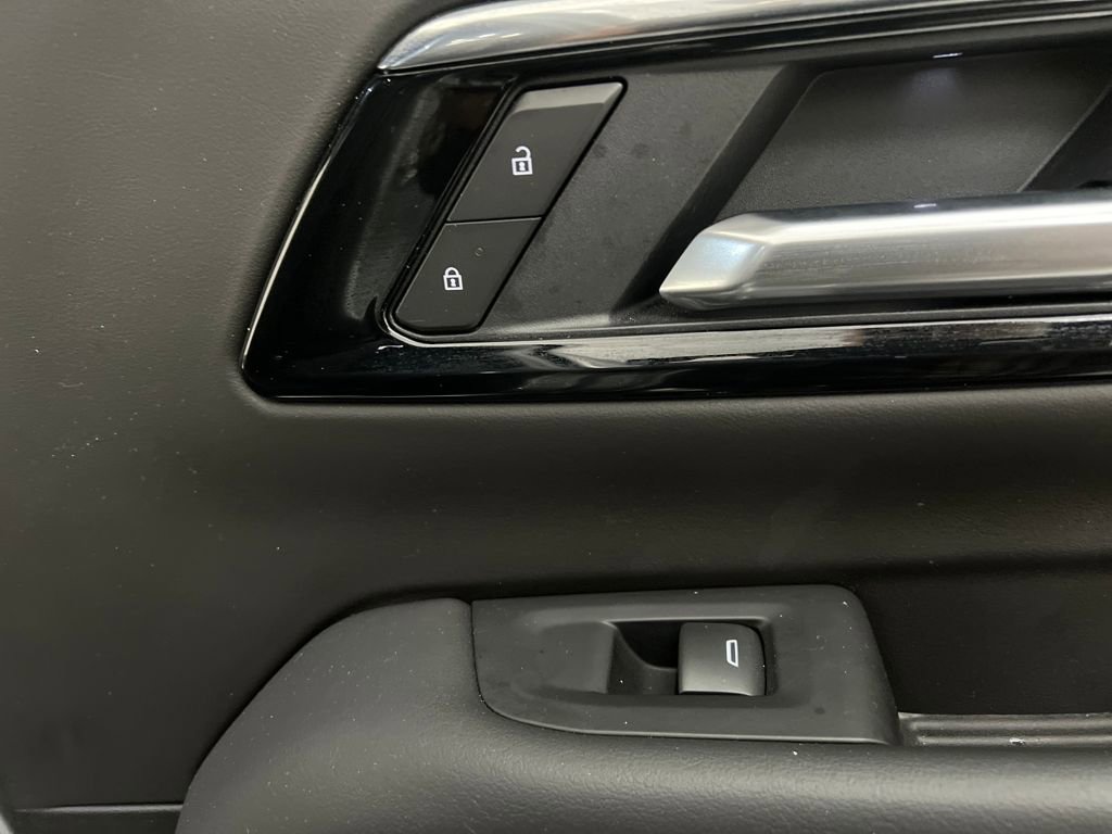 Used 2025 Chevrolet Tahoe LT image 20