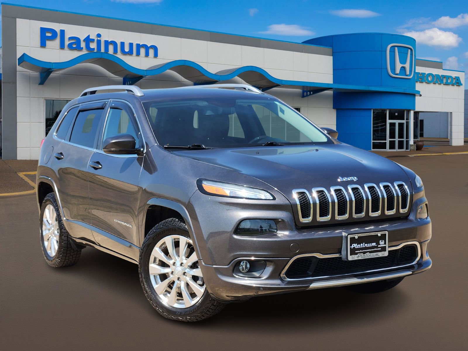 Used 2018 Jeep Cherokee Overland