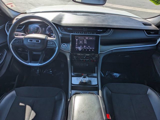 Used 2024 Jeep Grand Cherokee Altitude image 15