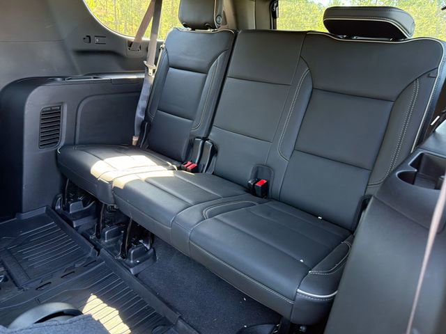 Used 2021 GMC Yukon XL SLT w/ Rear Media and Nav Package AWD/4WD image 27
