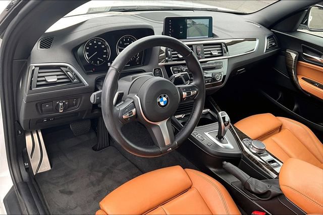 Used 2021 BMW 230i Convertible w/ M Sport Package image 13