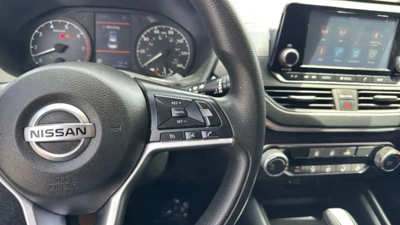 Used 2022 Nissan Altima 2.5 S FWD image 22