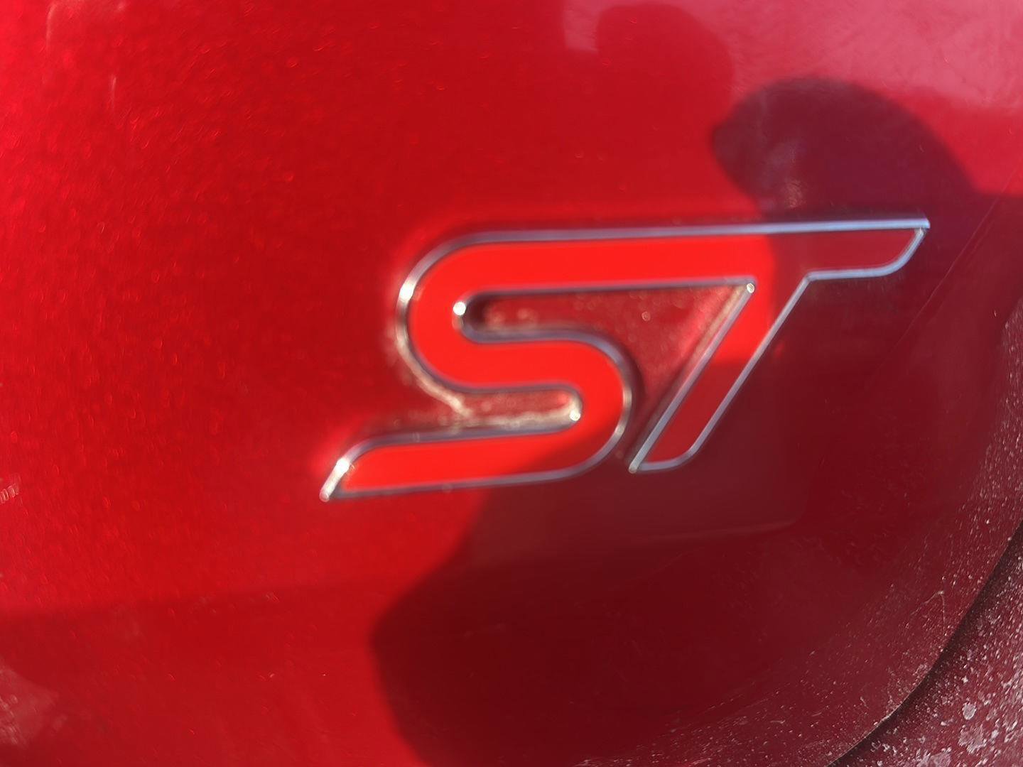 Used 2025 Ford Explorer ST w/ Sun And Sound Package image 6