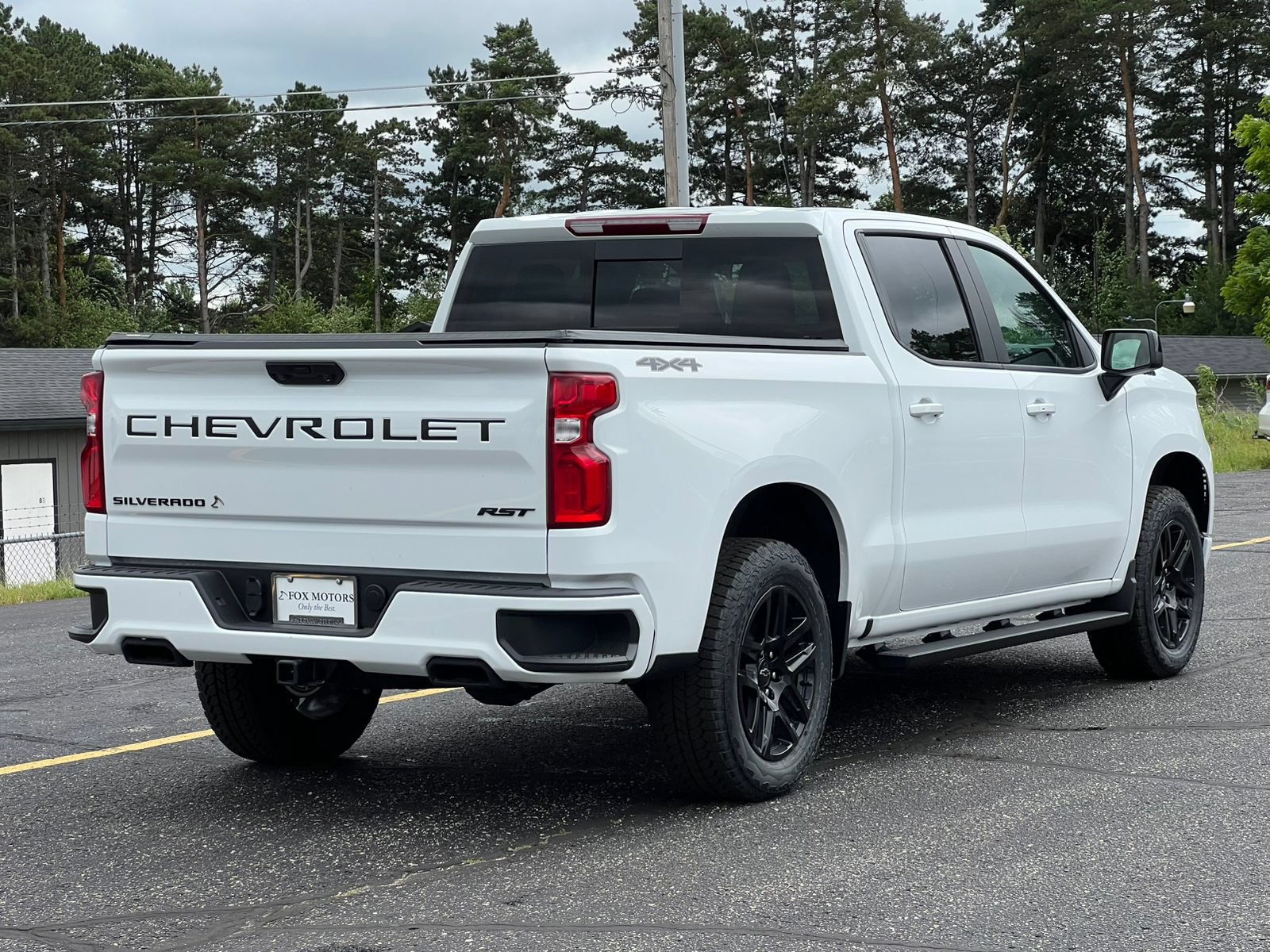New 2026 Chevrolet Silverado 1500 RST w/ Dark Appearance Package AWD/4WD image 14