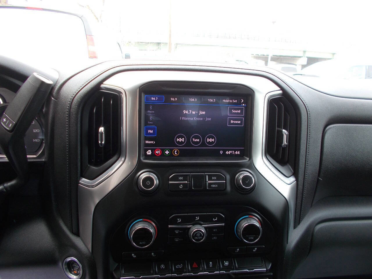 Used 2020 Chevrolet Silverado 1500 LT w/ All-Star Edition image 13