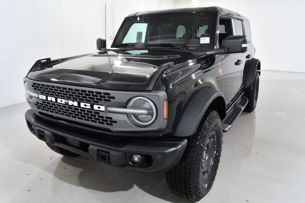 New 2025 Ford Bronco Badlands image 2