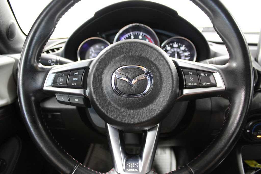 Used 2016 MAZDA MX-5 Miata Club RWD image 25