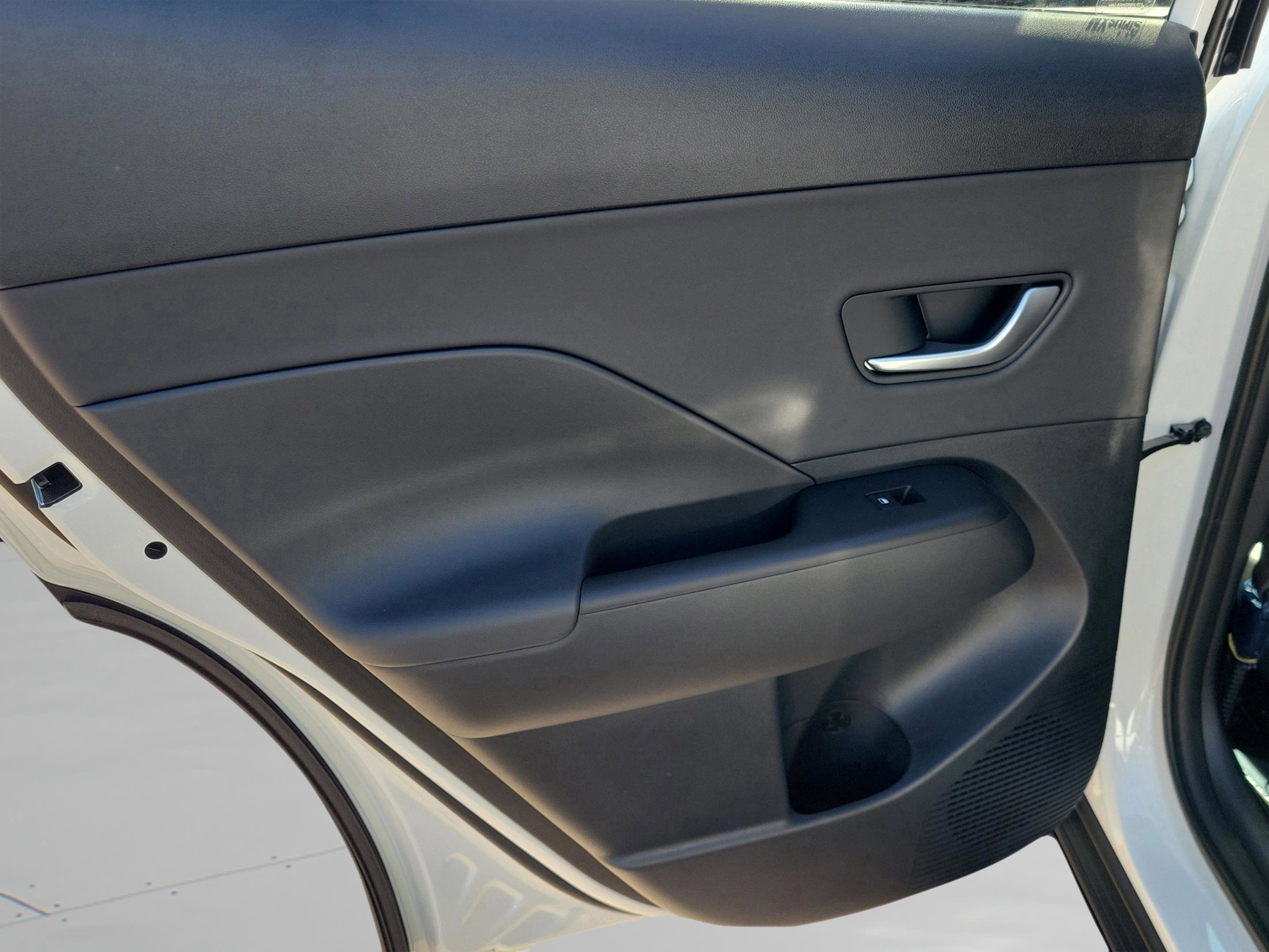 New 2026 Hyundai Kona SEL Premium image 30