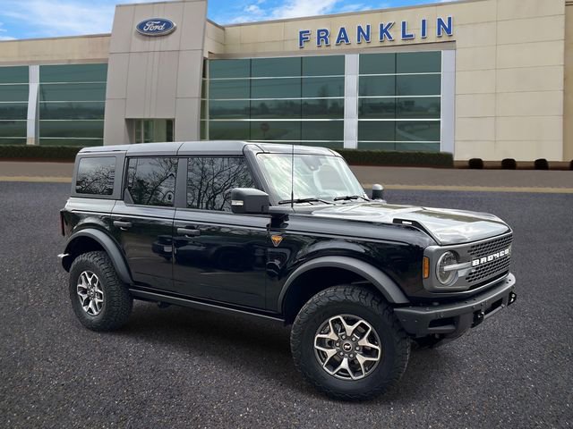 Certified 2024 Ford Bronco Badlands image 1