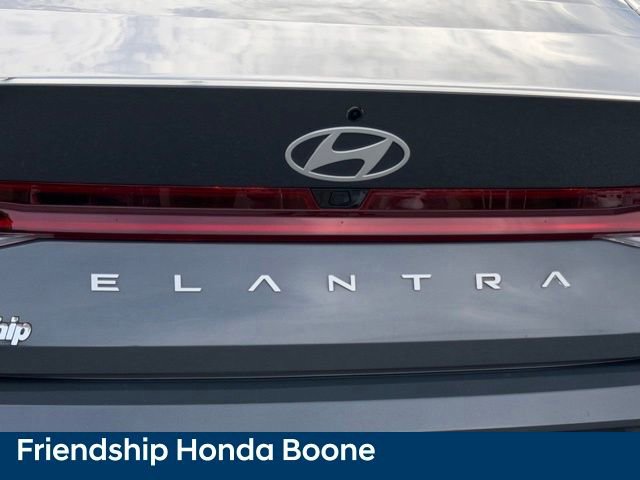 Used 2024 Hyundai Elantra SEL w/ Convenience Package FWD image 13