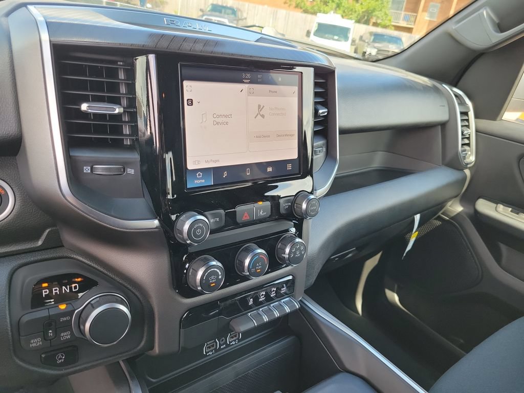 New 2026 RAM 1500 Express AWD/4WD image 16