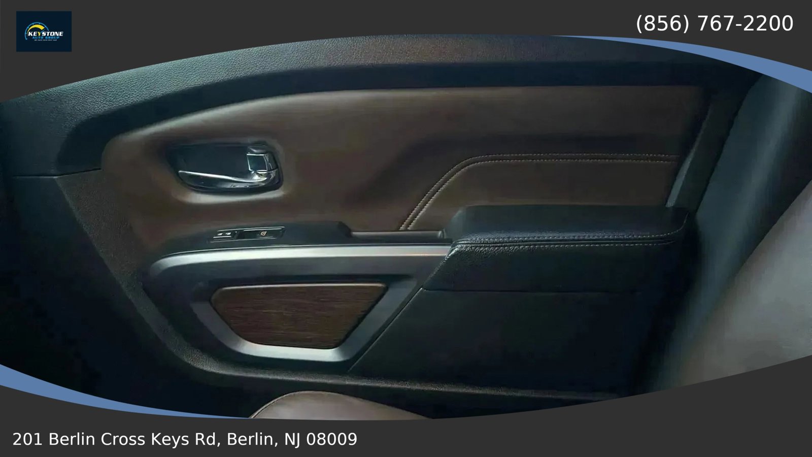 Used 2016 Nissan Titan Platinum Reserve image 26