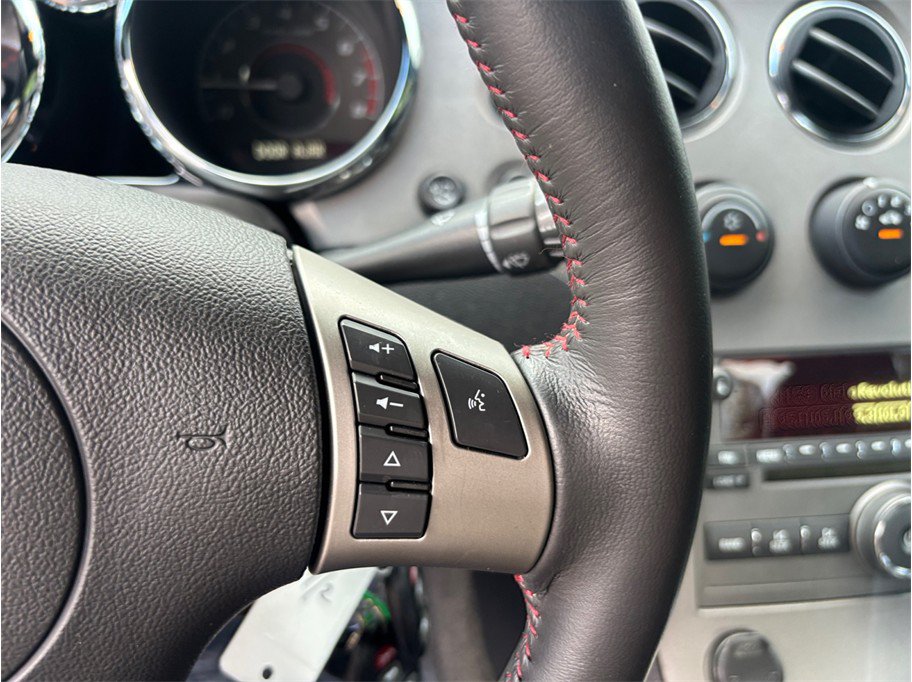 Used 2007 Pontiac Solstice GXP w/ Premium Package RWD image 21
