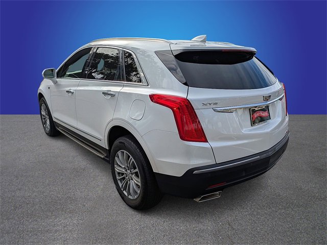 Used 2018 Cadillac XT5 Luxury w/ Driver Awareness Package image 3