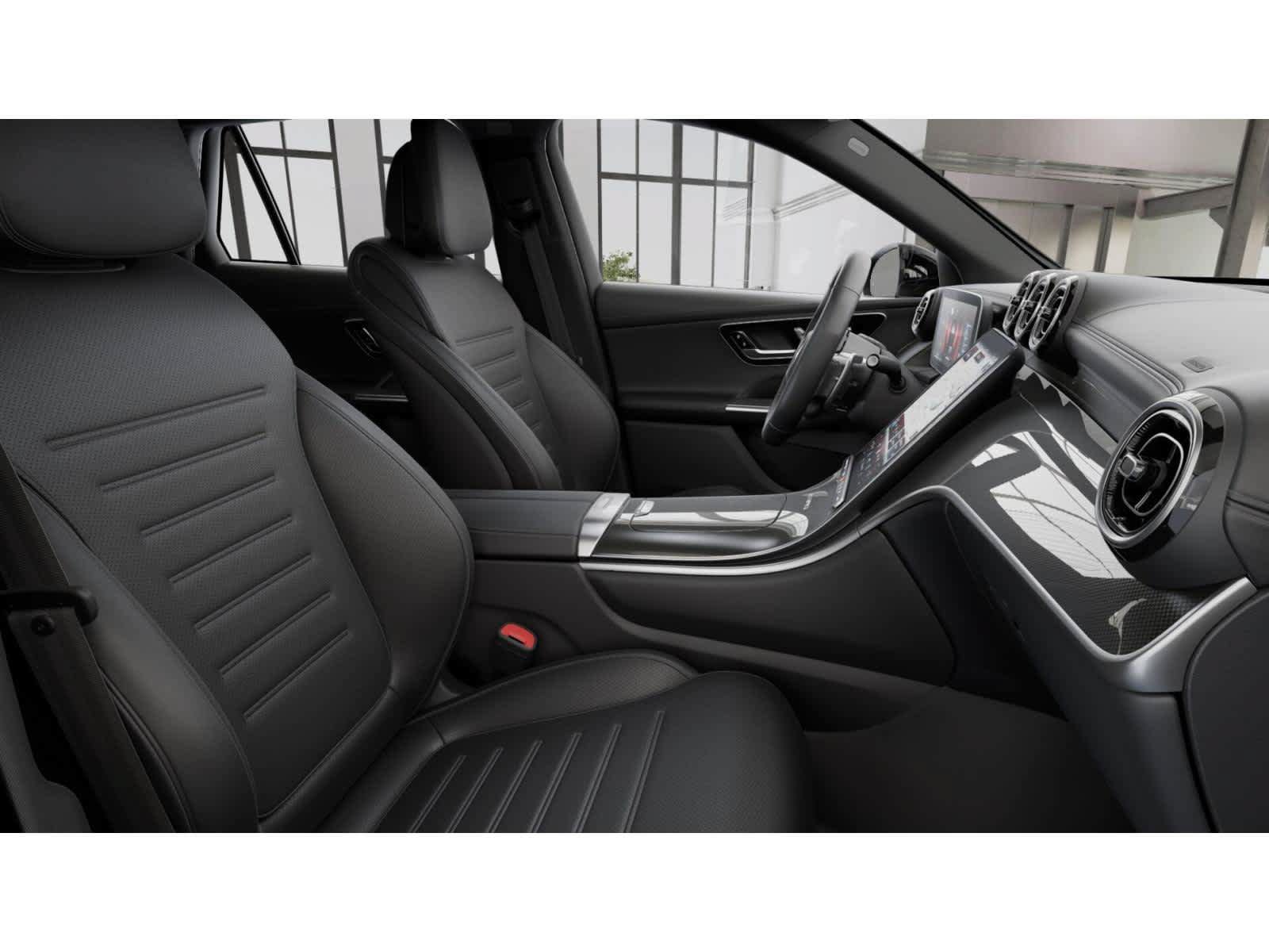 Used 2025 Mercedes-Benz GLC 43 AMG 4MATIC image 4