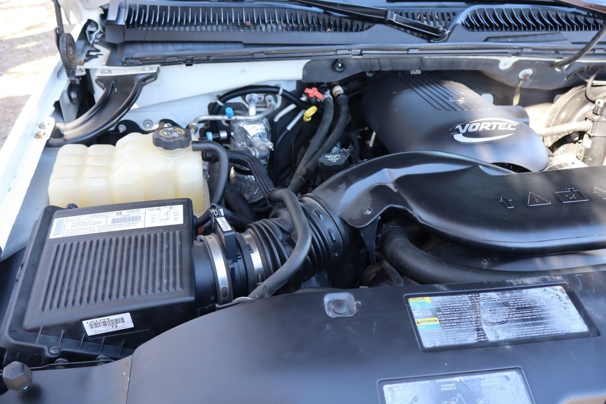 Used 2003 Chevrolet Tahoe LT image 40