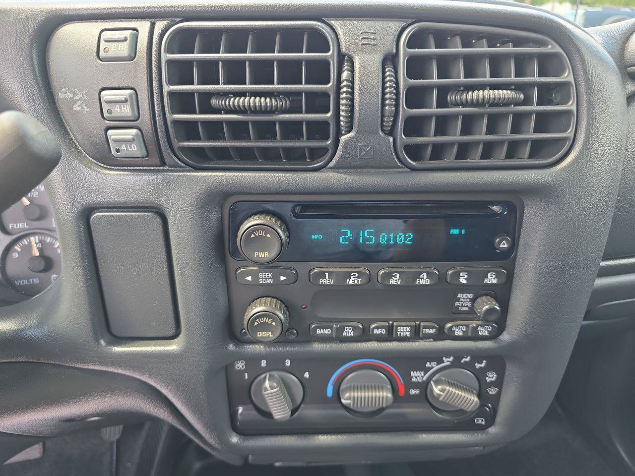 Used 2004 GMC Sonoma SLS AWD/4WD image 9