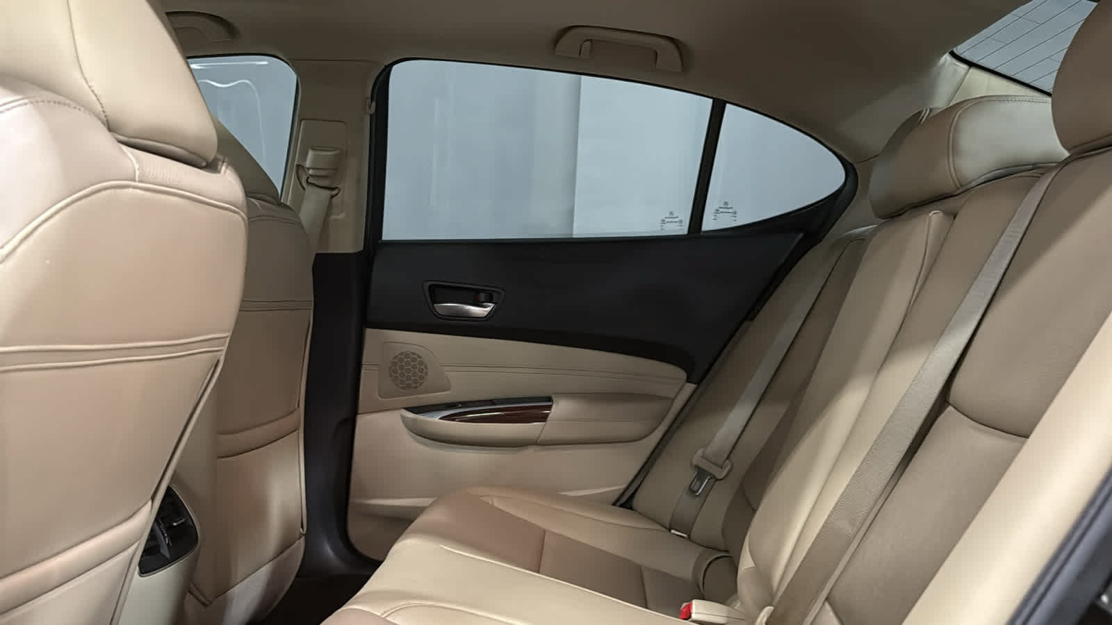 Used 2015 Acura TLX w/ Technology Package FWD image 21