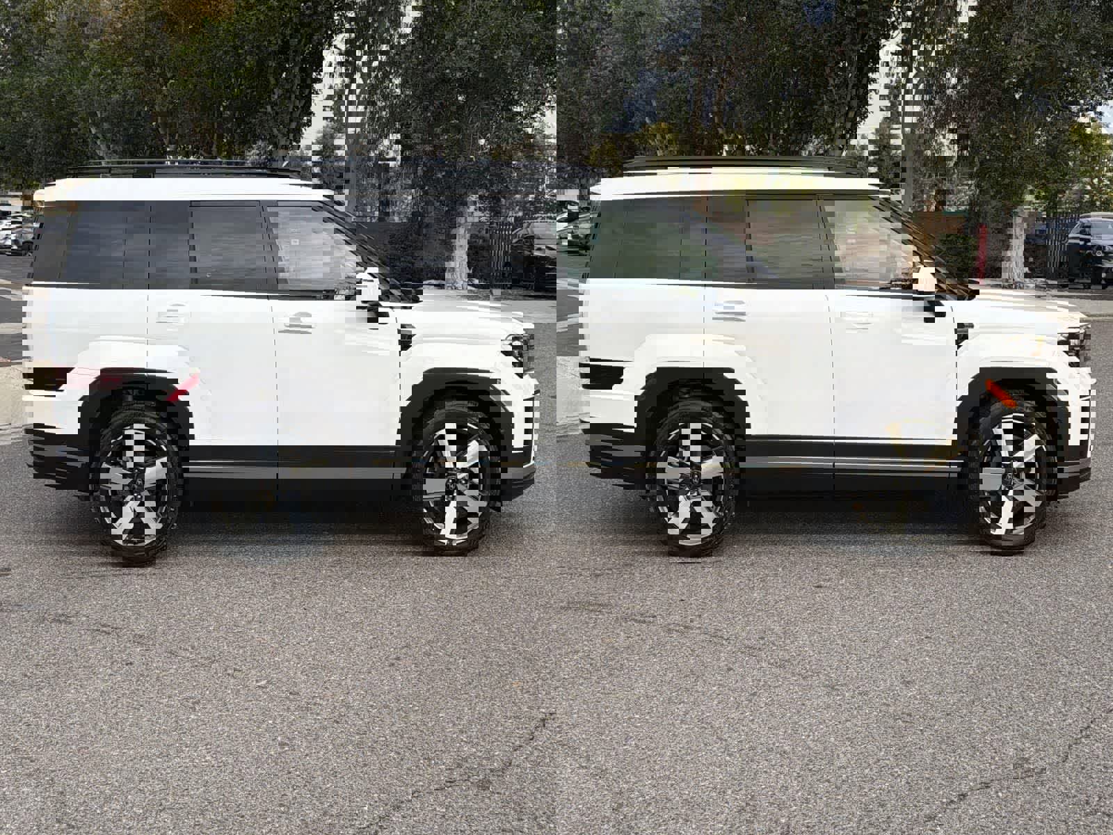 Certified 2025 Hyundai Santa Fe Limited image 3